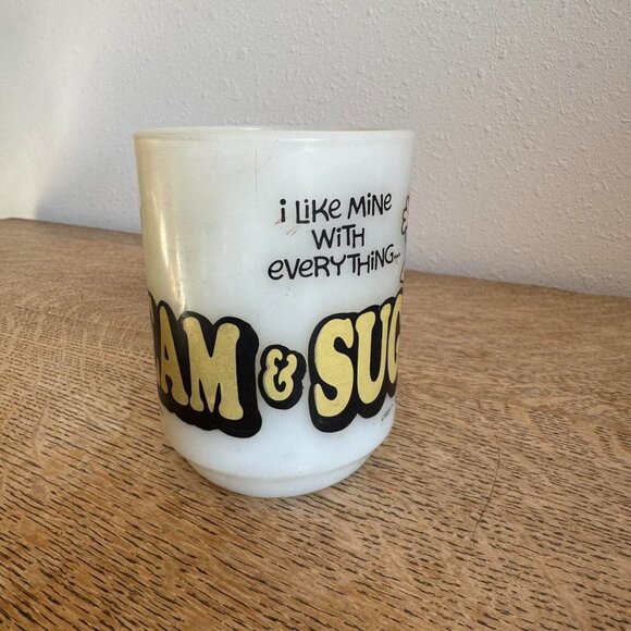 Ziggy 1979 Cream & Sugar Milk Glass Mug - Picture 4 of 8